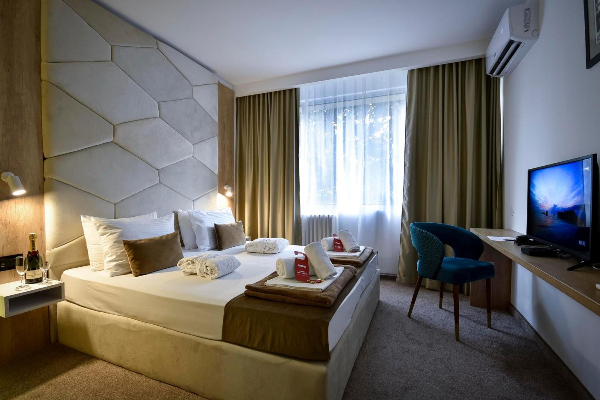 Hotel Sumadija Beograd Bagian luar foto